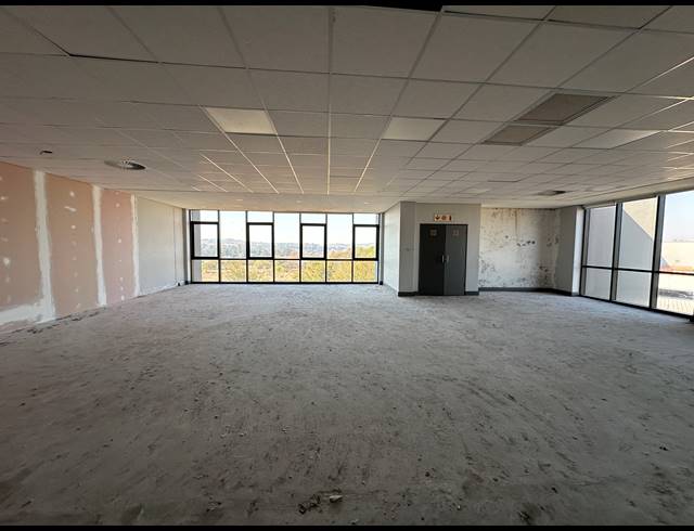 278M² OFFICE TO LET IN IRENE